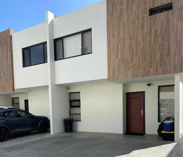 Casa Lomas de la Villa