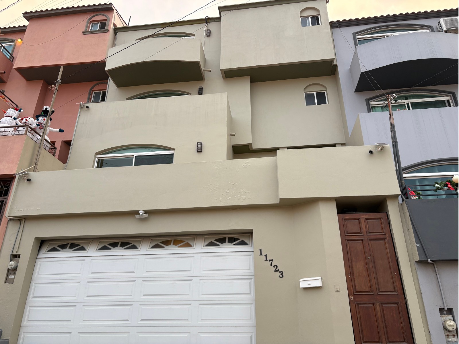 Casa Cerritos, Lomas